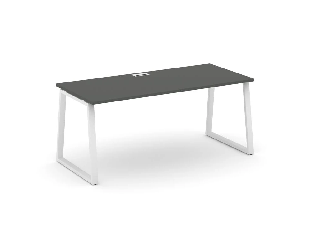 Стол письменный опоры трапеция 1380x700x750 Стайл Проджект Директ / Style Project Direct